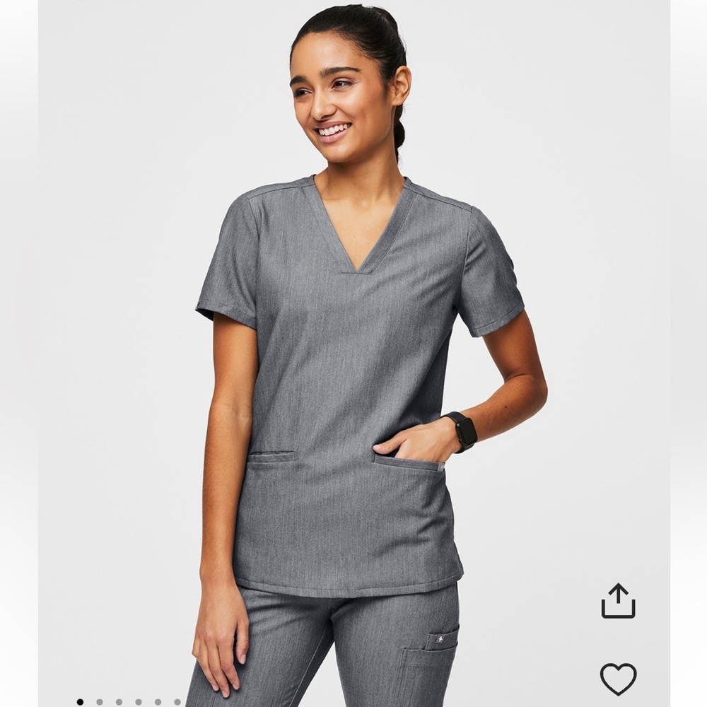 Figs Scrubs graphite Casma top size L